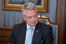 İngiliz yetkili Tim Loughton, Ermenistan Ulusal Meclisi Onur Madalyası ile ödüllendirildi