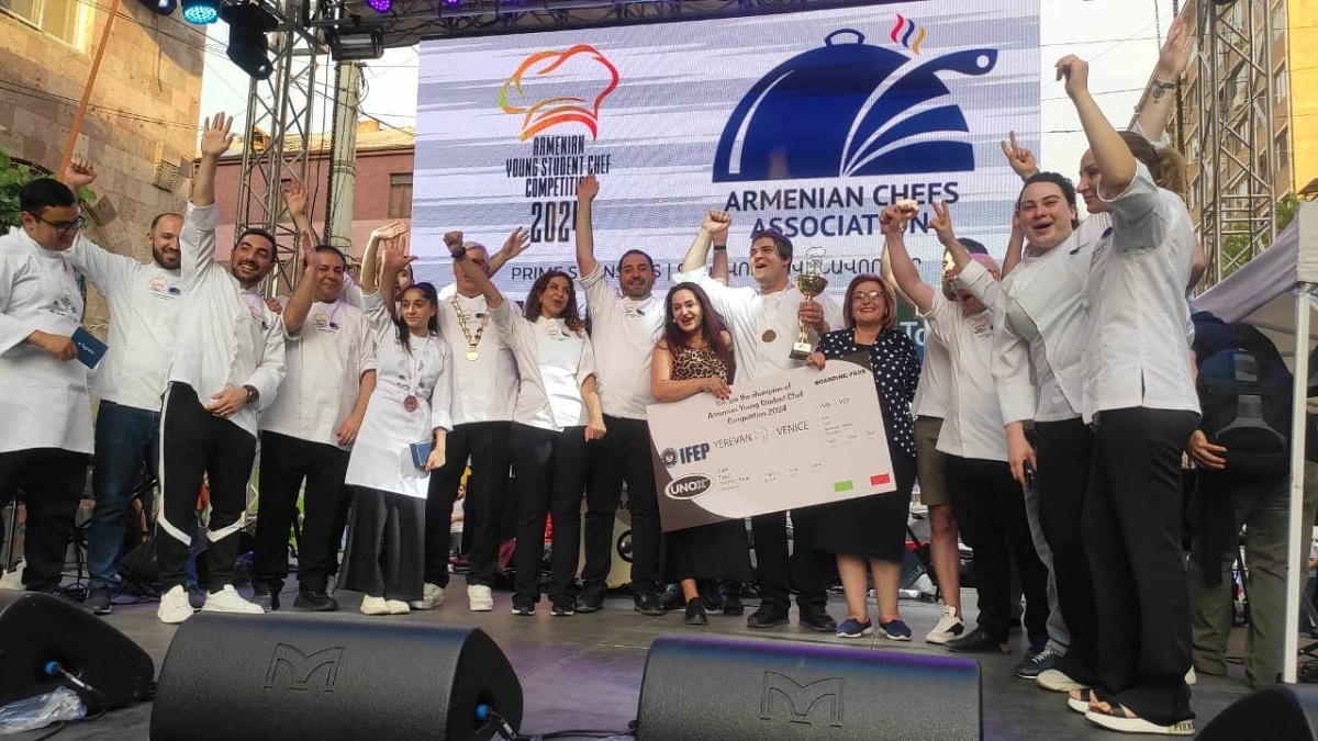 Ermeni aşçı, "Uluslararası Genç Şefler Olimpiyatı"nda 2. sırayı aldı