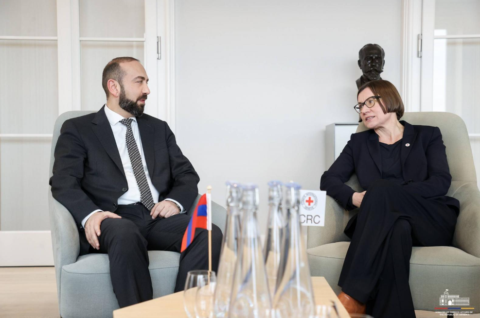 Mirzoyan, Azerbaycan'da yasadışı bir şekilde esir tutulan Ermenilerin konusu gündeme taşıdı
