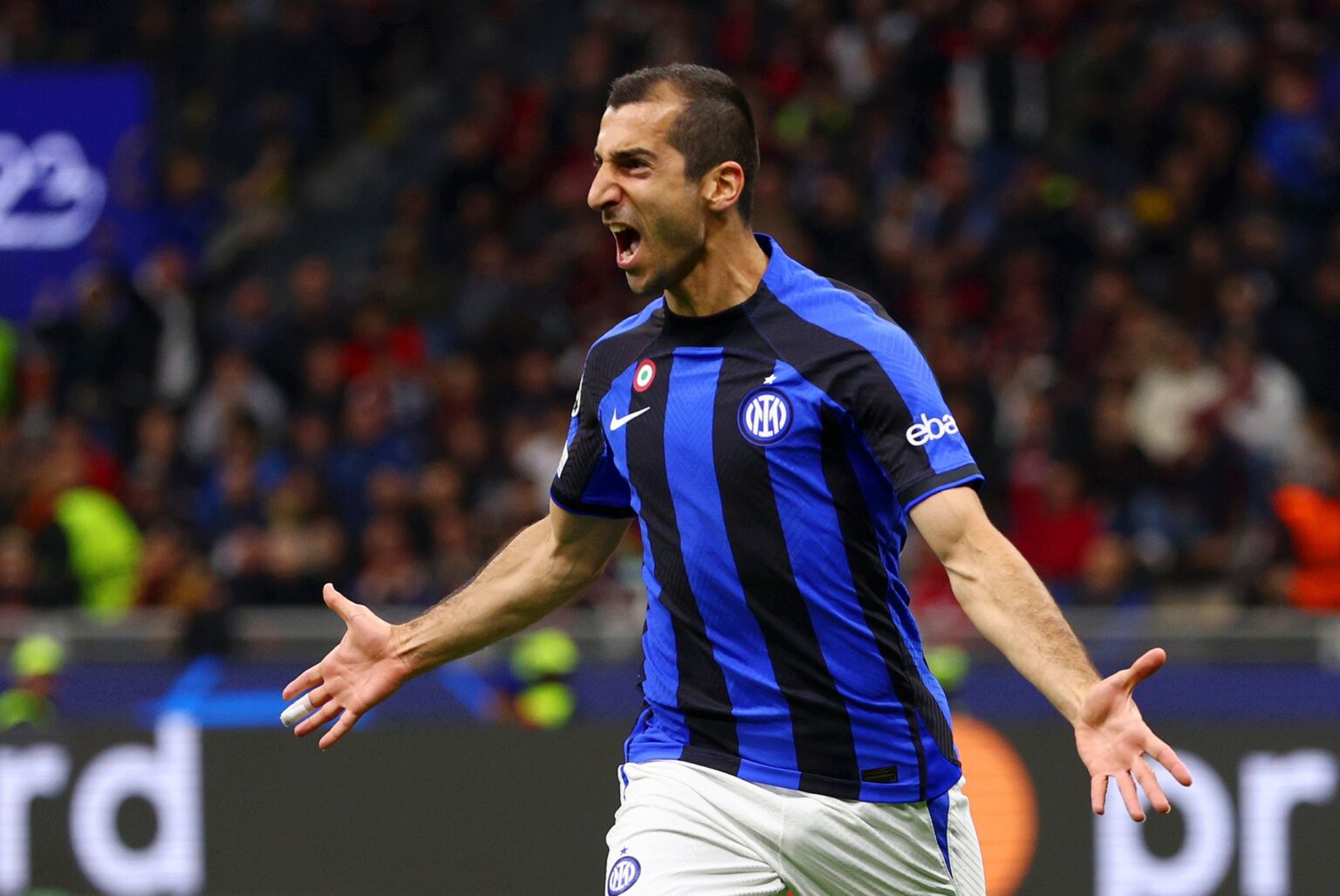Ermeni futbol yıldızı dünyanın sembolik takımına dahil edildi