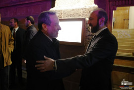 Ermenistan ve İran dışişleri bakanları Yerevan’daki çalışma yemeğinde ikili ilişkileri görüştü