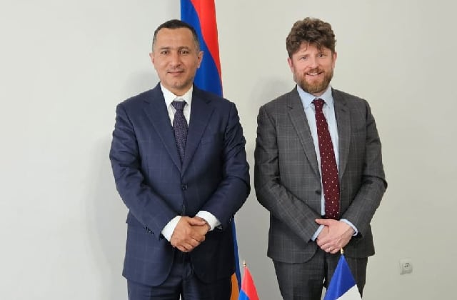 Fransız Büyükelçi, Sünik İdari Bölgesi Başkanı ile işbirliğini görüştü