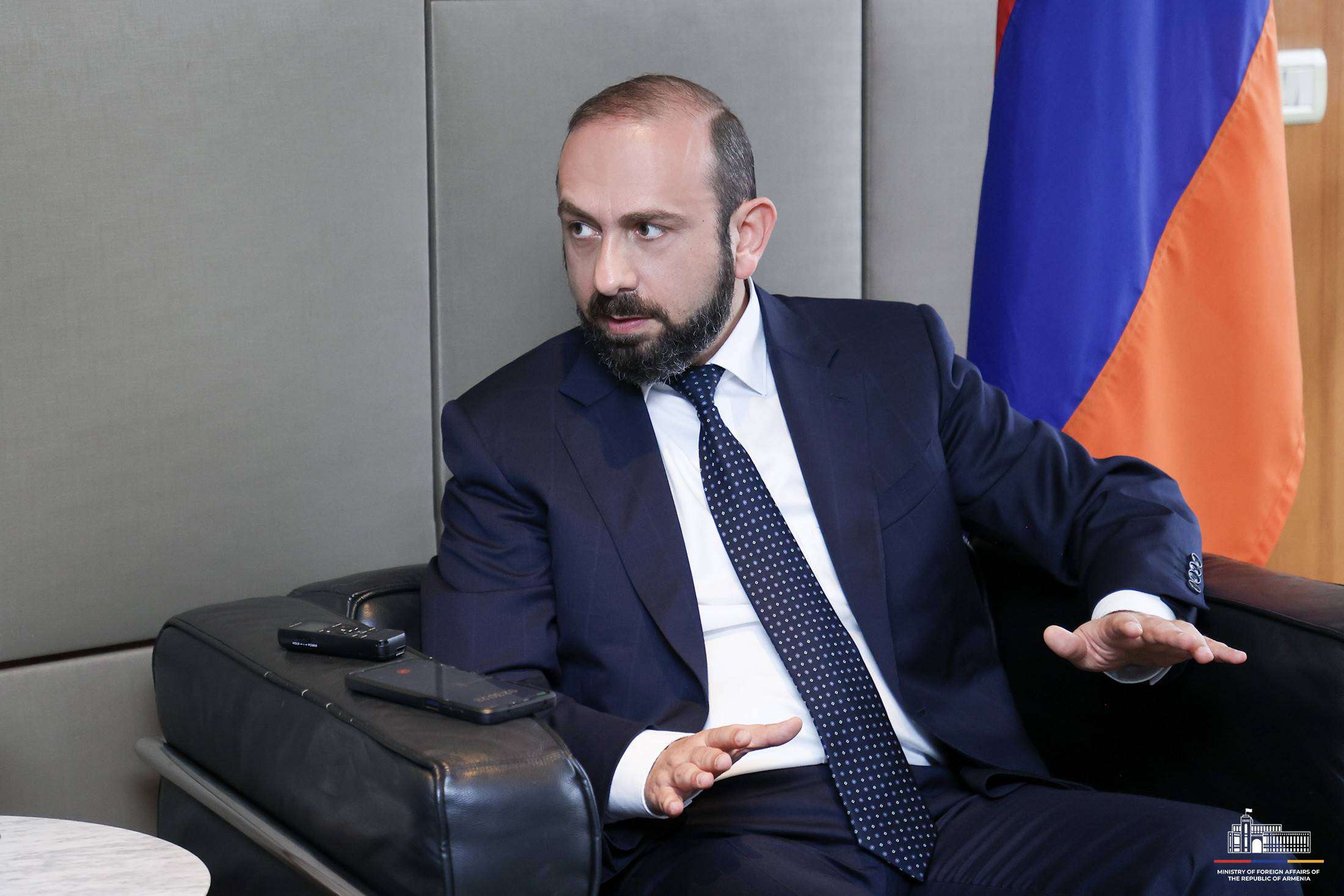 Ermenistan Dışişleri Bakanı: “Ermeni ve Türk uzmanlar, Gyumri-Kars demiryolunun mevcut durumunu inceliyor”