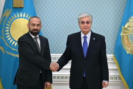 Ermenistan Dışişleri Bakanı ile Kazakistan Cumhurbaşkanı uluslararası ve bölgesel konularda görüş alışverişinde bulundu
