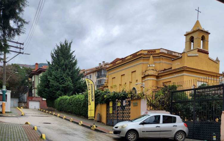 Aziz Meryem Fransız Kilisesi, Bursa Vakıflar Bölge Müdürlüğü tarafından kapatıldı