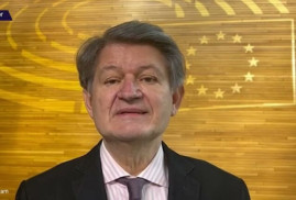 AP üyesi: Ermenistan-Türkiye normalleşmesi ancak Ankara'nın Ermeni Soykırımı'nı tanımasıyla mümkündür