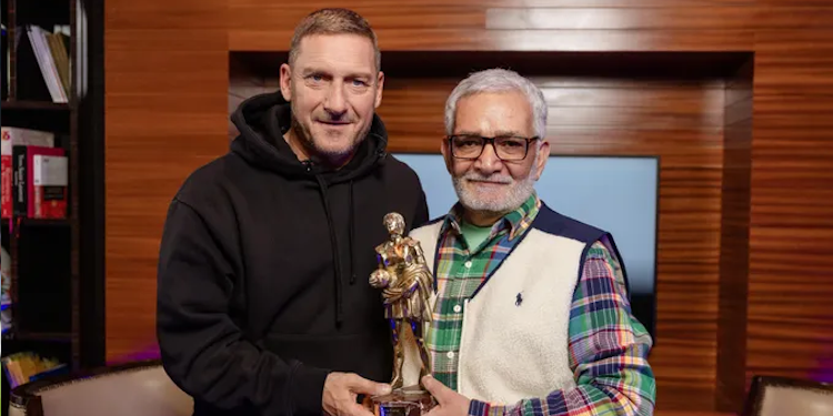 Roma’nın İmparatoru: Ermeni heykeltıraştan Francesco Totti’ye el yapımı heykel