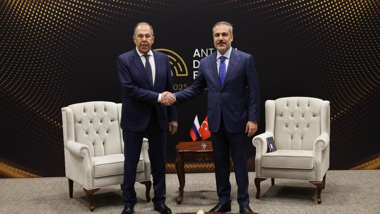 Անթալիայում հանդիպել են Թուրքիայի և ՌԴ-ի արտաքին գործերի նախարարները