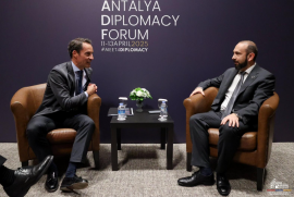 Mirzoyan, NATO Genel Sekreteri'nin Kafkasya Özel Temsilcisi ile bir araya geldi