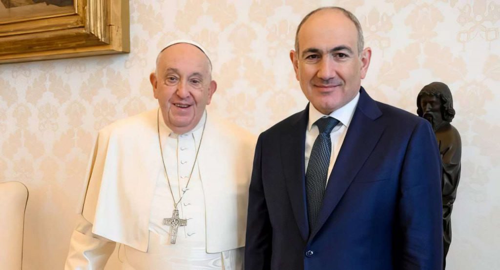 Ermenistan Başbakanı'ndan Papa Francis için taziye