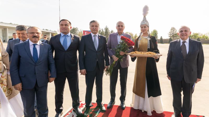 Թուրքիայի մեջլիսի ղեկավարը մեկնել է Ղրղզստան