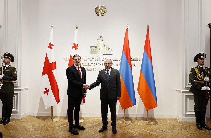 Paşinyan ve Kavelashvili Ermenistan-Gürcistan işbirliğinin geliştirilmesini görüştü
