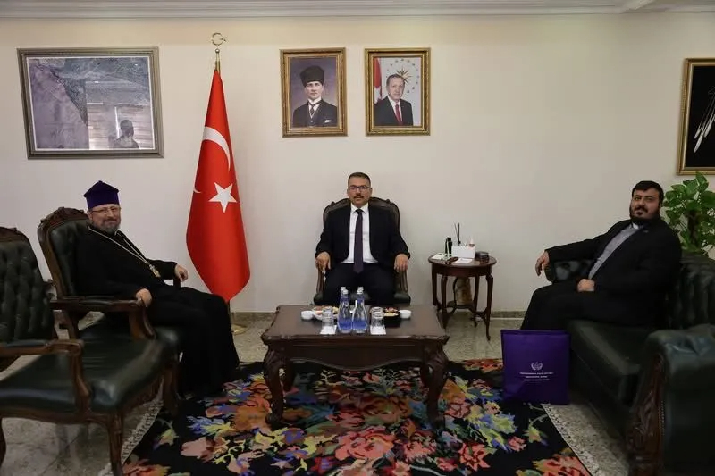 Ermeni Patriği’nden Iğdır Valisi’ne ziyaret