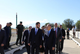 Մարգարայի անցակետում Ռուբինյանը դիմավորել է Թուրքիայի հատուկ ներկայացուցիչ Սերդար Քըլըչին (Տեսանյութ)