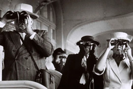 Ermeni foto muhabiri Ara Güler Müzesi’nde Robert Capa’nın Türkiye’deki en kapsamlı sergisi açıldı