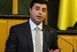 Քուրդ գործիչ. «Քանի դեռ ներողություն չենք խնդրել, ոչ ոք չի կարող խոսել 76մլն մարդու եղբայրության մասին»