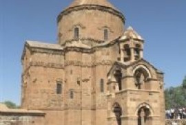 Այս տարի Աղթամարի Սուրբ Խաչ եկեղեցու պատարագը մեկ շաբաթ շուտ կմատուցվի