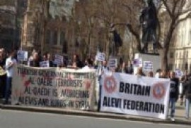 Londra’da Türkiye’nin Suriye politikası protesto edildi