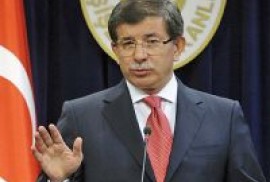Türkiye Dışisleri Bakanı Davutoglu’ya tepki