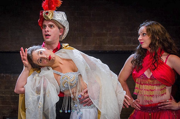 Ermeni bestecinin “Karine” opereti, Londra’da sahneye kondu