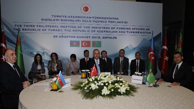 Չավուշօղլուն պատասխանել է ադրբեջանցի լրագրողի՝ «հայ ահաբեկիչներին» վերաբերող հարցին