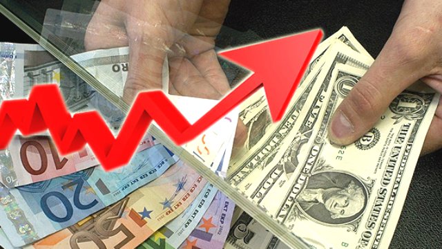 Türkiye'de dolar ile altın değeri rekor seviyeye ulaştı