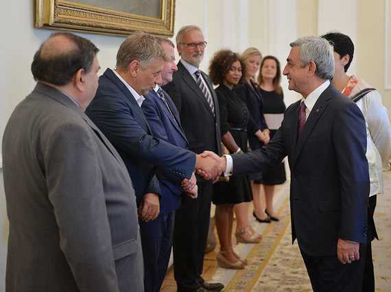 Emenistan Cumhurbaşkanı Belçika Parlamento heyetini kabul etti
