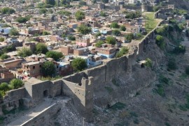 Դիարբեքիրում վնասվել են հին հայկական պատմական պարիսպները
