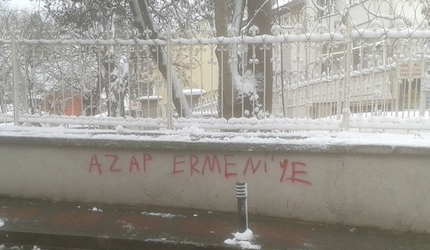 Dink'in ölüm yıldönümünde Ermenilere karşı ırkçı yazı