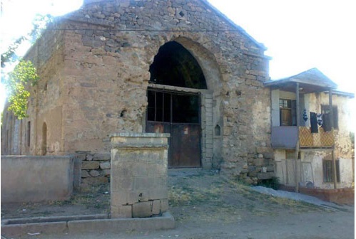 Erzincan’daki Ermeni kilisesi definecilerin yeni hedefi oldu