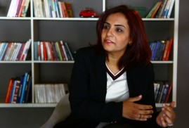Selina Doğan Diyarbakır için şehrin Ermenice ismi olan Digranakert'i kullandı
