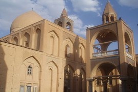 İran'da 600 kilise var, bunlardan 480'i  Ermenilere aittir