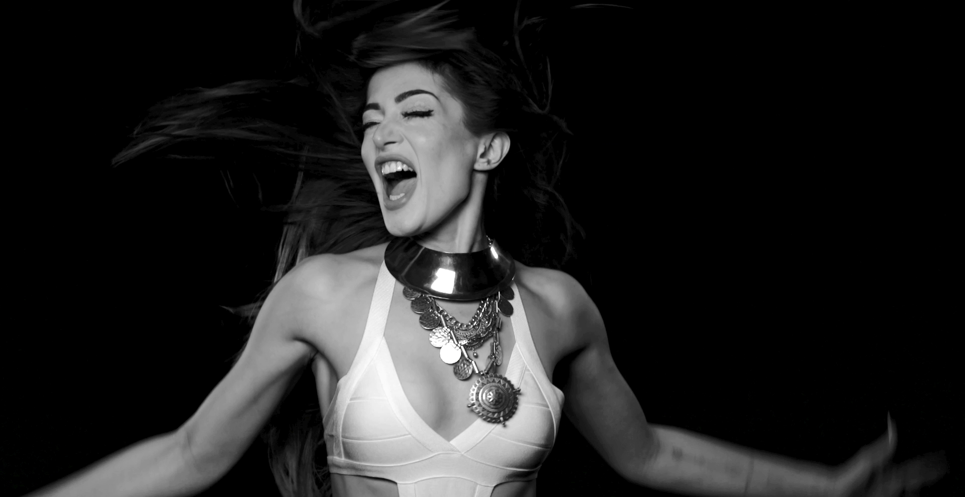 Ermenistan’ın Eurovision şarkısı belli oldu (video)