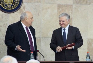 Ermenistan Dışişleri Bakanı: "Ankara, Ermeni Soykırımı'nın kasıtlı olduğunu fiilen ilan ediyor"