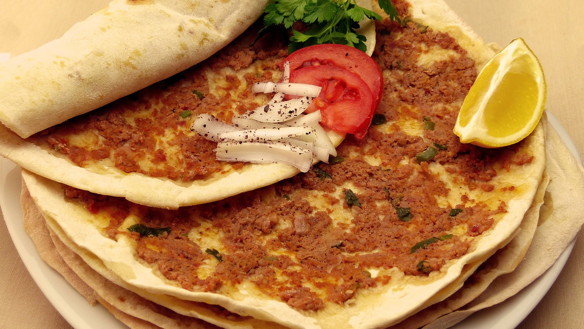Ermeni restoranı, lahmacunu tescil ettirmek için AB'ye başvurdu
