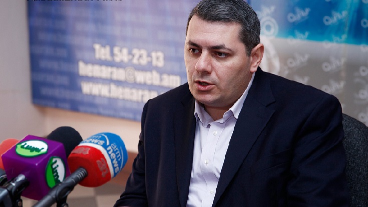 Karabağ konusunsa hem gerginlik, hem Minsk grubunun çabaları, hem silahlanma yarışı devam edecek