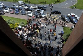 Yerevan’da göstericiler Belediye Başkanının istifasını talep ediyorlar (foto)