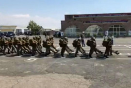 Ermenistan polis güçleri, devlet sınırlarını korumak üzere orduya katıldı