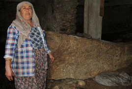 Թուրք գյուղացու ախոռում հնարավոր է  40 տոննա ոսկի հայտնաբերվի