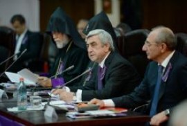 Serj Sarkisyan Türkiye Cumhurbaşkanını 2015’te Ermenistan’a davet etti