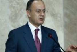 Seyran Ohanyan’dan Azerbaycan Savunma Bakanı’na tavsiye