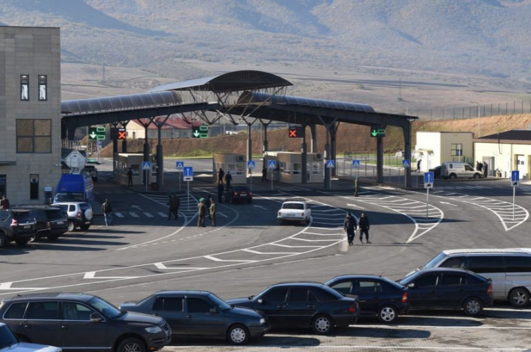 Almanya'da İnterpol tarafından aranan Türkiye vatandaşı Ermenistan sınırında yakalandı