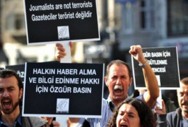 Sınır Tanımayan Gazeteciler Örgütü'nün 2019 raporunda Türkiye 157. Ermenistan ise 61. sırada