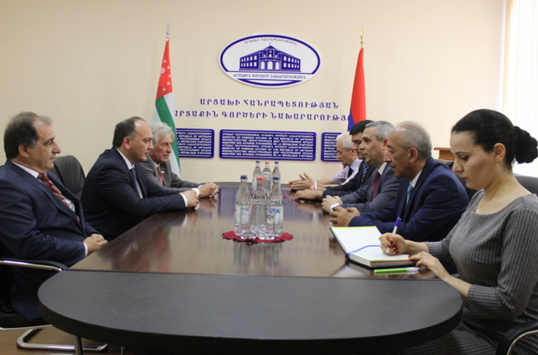 Artsakh ve Abhazya Cumhuriyeti Dışişleri Bakanları bir araya geldi