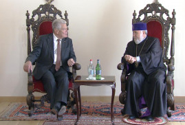 Almanya'nın eski Cumhurbaşkanı Joachim Gauck Ermenistan'da
