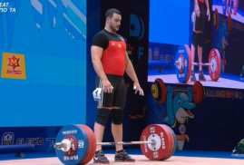 Ermeni halterci Dünya şampiyonasında küçük bronz madalya kazandı