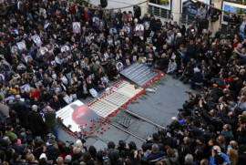 Nor Zartonk ve Arjantin Ermeni Kültür Derneği'nden Ermeni Soykırımı açıklaması: İnkar bir gün daha sürmesin!