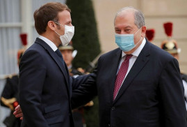 Ermenistan Cumhurbaşkanı ile Macron Karabağ'ı görüştü
