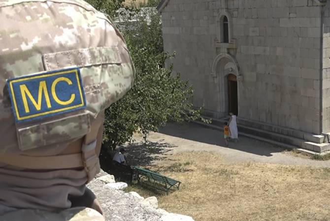 Ermeni ziyaretçiler,  Amaras ve Gandzasar Kiliselerini ziyaret etti