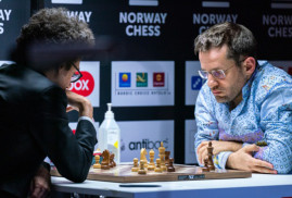 Ermeni büyükusta Levon Aronian, Duda'yı yenilgiye uğrattı